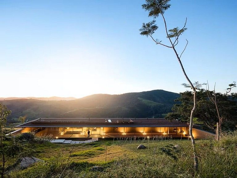 Casa modernista na montanha - SPcs478