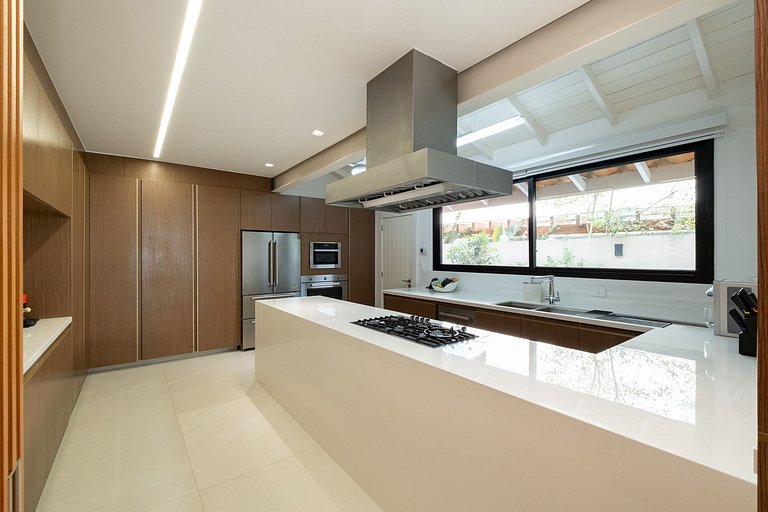 Casa Sofisticada - Pé na areia, Barra do Una - SPcs479