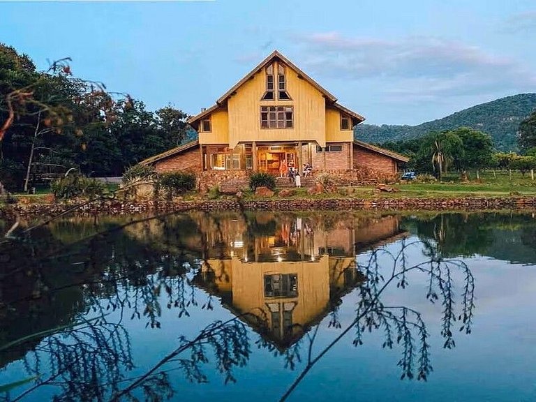 Chalé no campo - Canela - RScs03