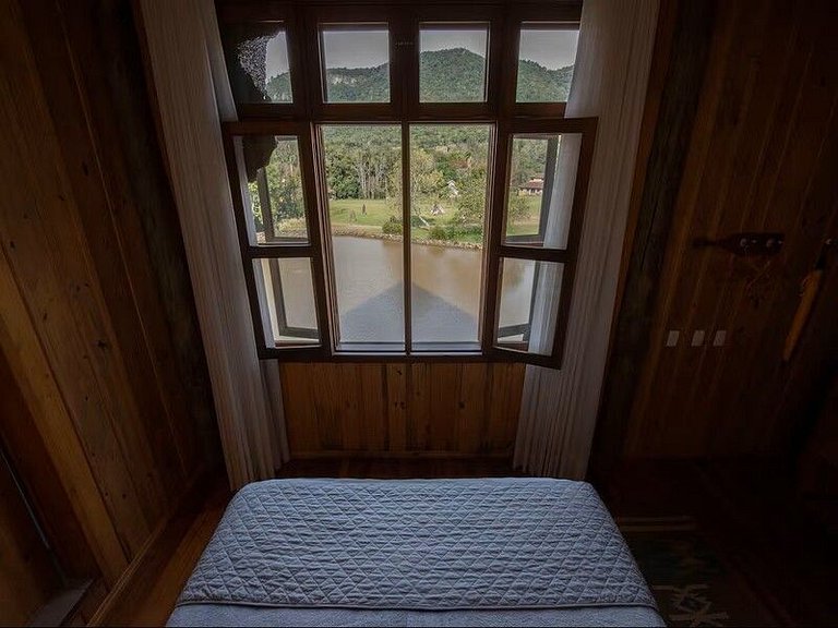 Chalé no campo - Canela - RScs03