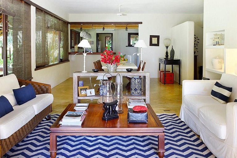 Linda Vista Mar - Bem Decorada e Aconchegante - 5 Suítes | B