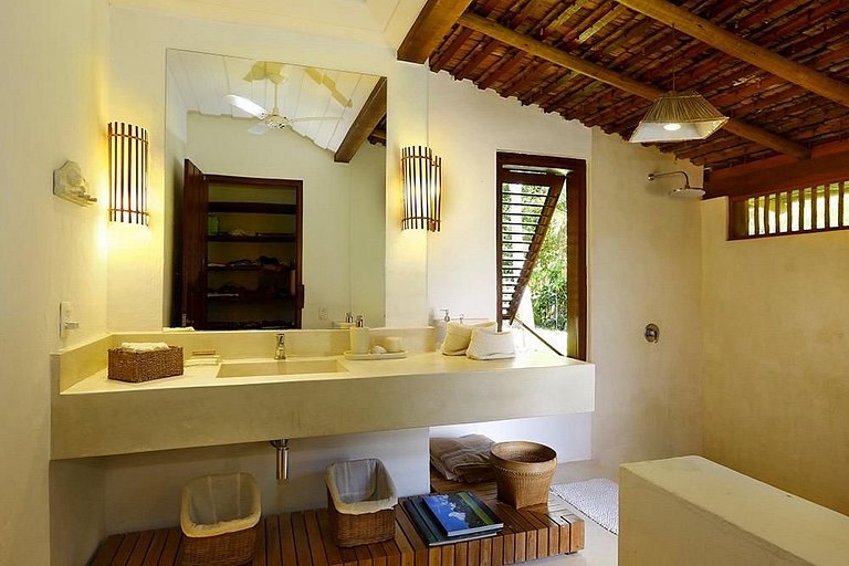 Linda Vista Mar - Bem Decorada e Aconchegante - 5 Suítes | B