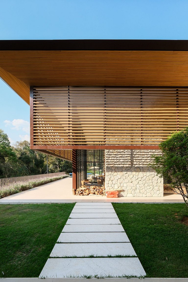 Arquitetura Moderna - Casa em Ibiúna - SPcs482