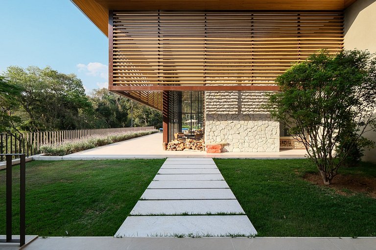 Arquitetura Moderna - Casa em Ibiúna - SPcs482