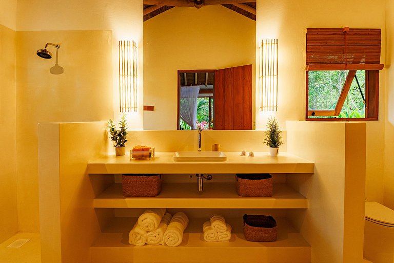 Linda Vista Mar - Bem Decorada e Aconchegante - 5 Suítes | B