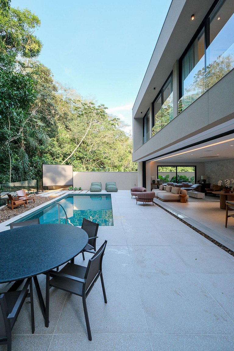 Casa contemporânea - Poucos passos da praia na Riviera de Sã