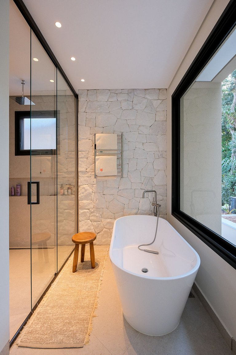 Casa contemporânea - Poucos passos da praia na Riviera de Sã
