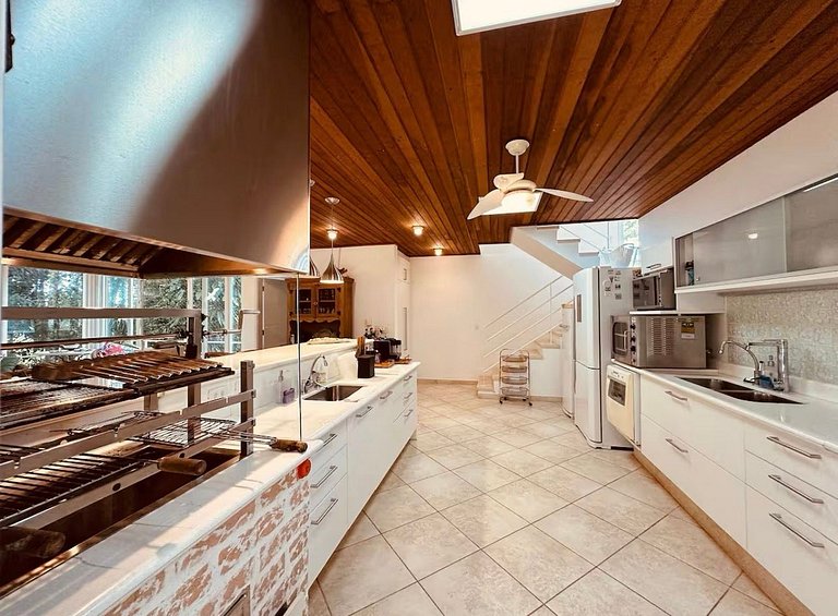 Casa em Condomínio - Praia de Iporanga Guarujá - SPcs494