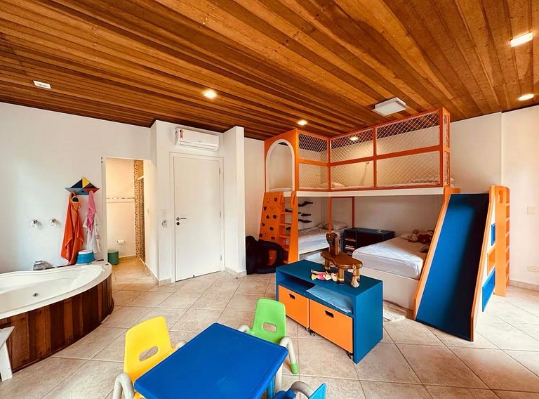 Casa em Condomínio - Praia de Iporanga Guarujá - SPcs494