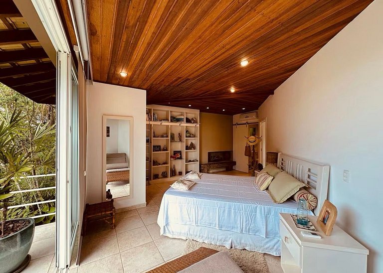 Casa em Condomínio - Praia de Iporanga Guarujá - SPcs494