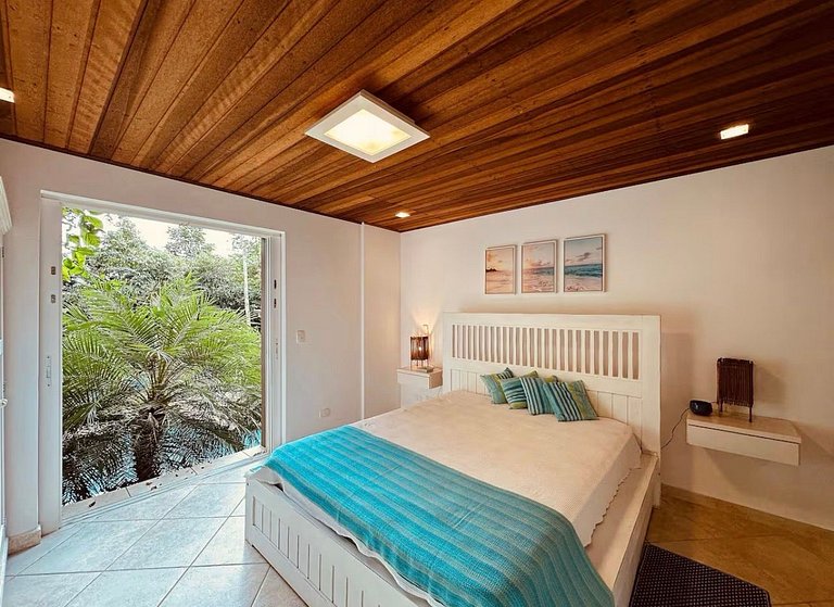 Casa em Condomínio - Praia de Iporanga Guarujá - SPcs494