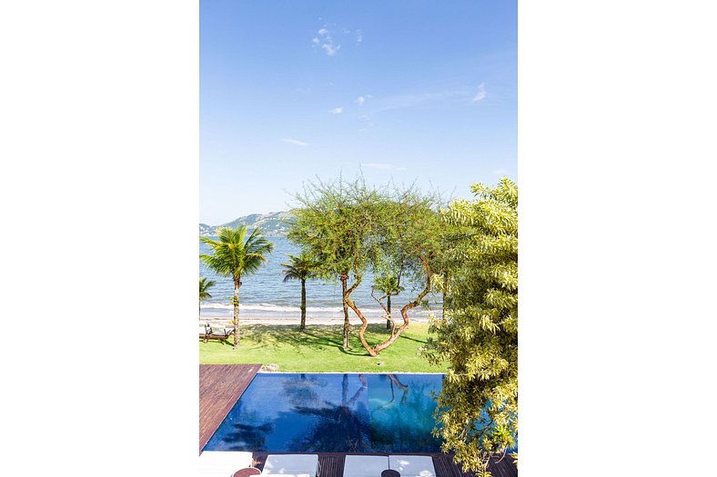 Portobello - Magnífica Residência Pé na Areia com 5sts | RJc